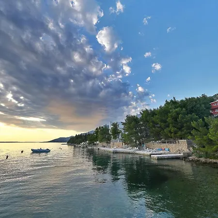 Candela Starigrad Paklenica